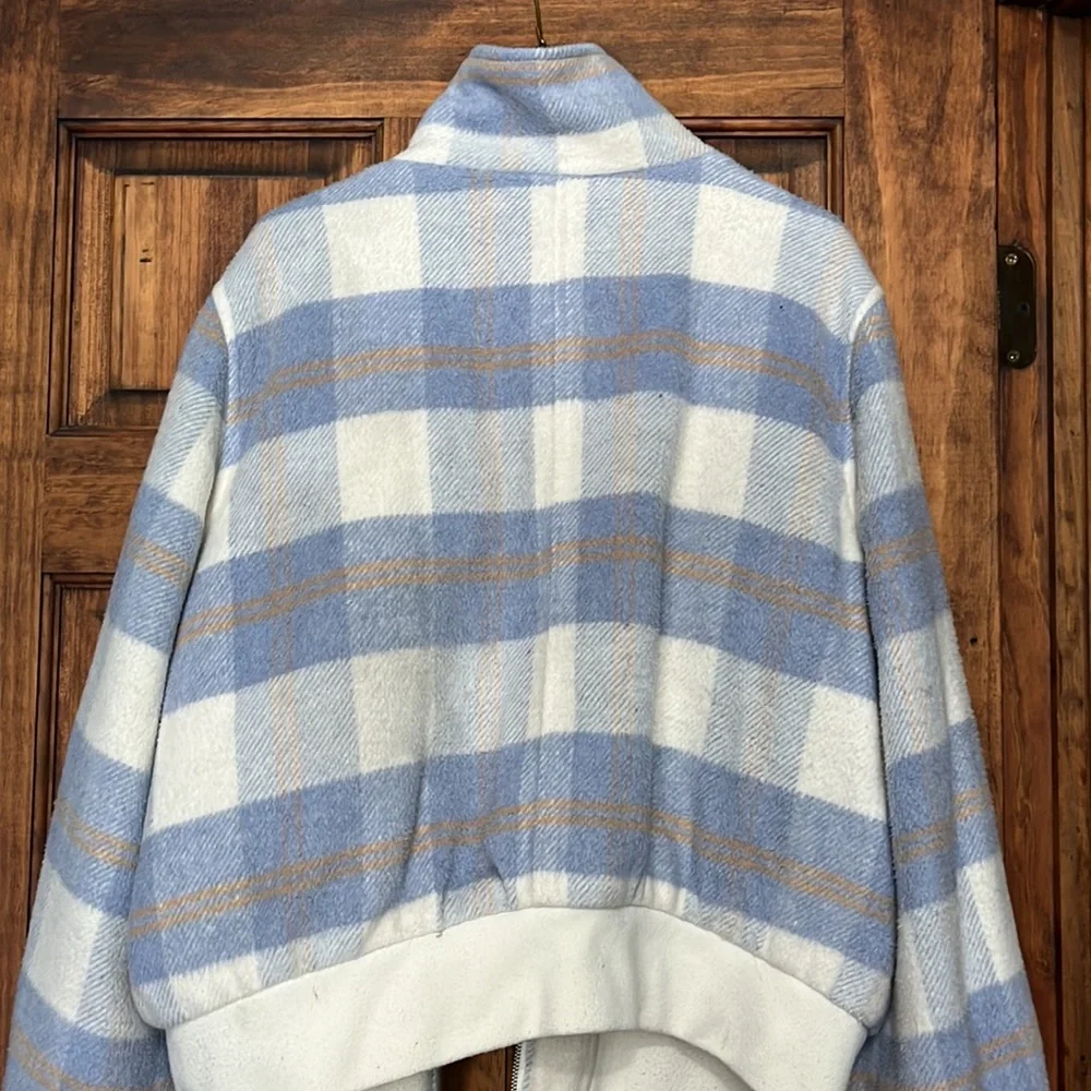 Winter coat - Picture 4 of 5